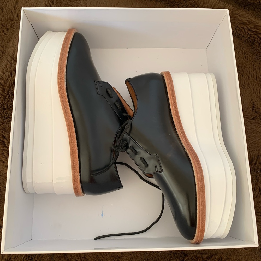 & Other Stories, size 9, black & white.